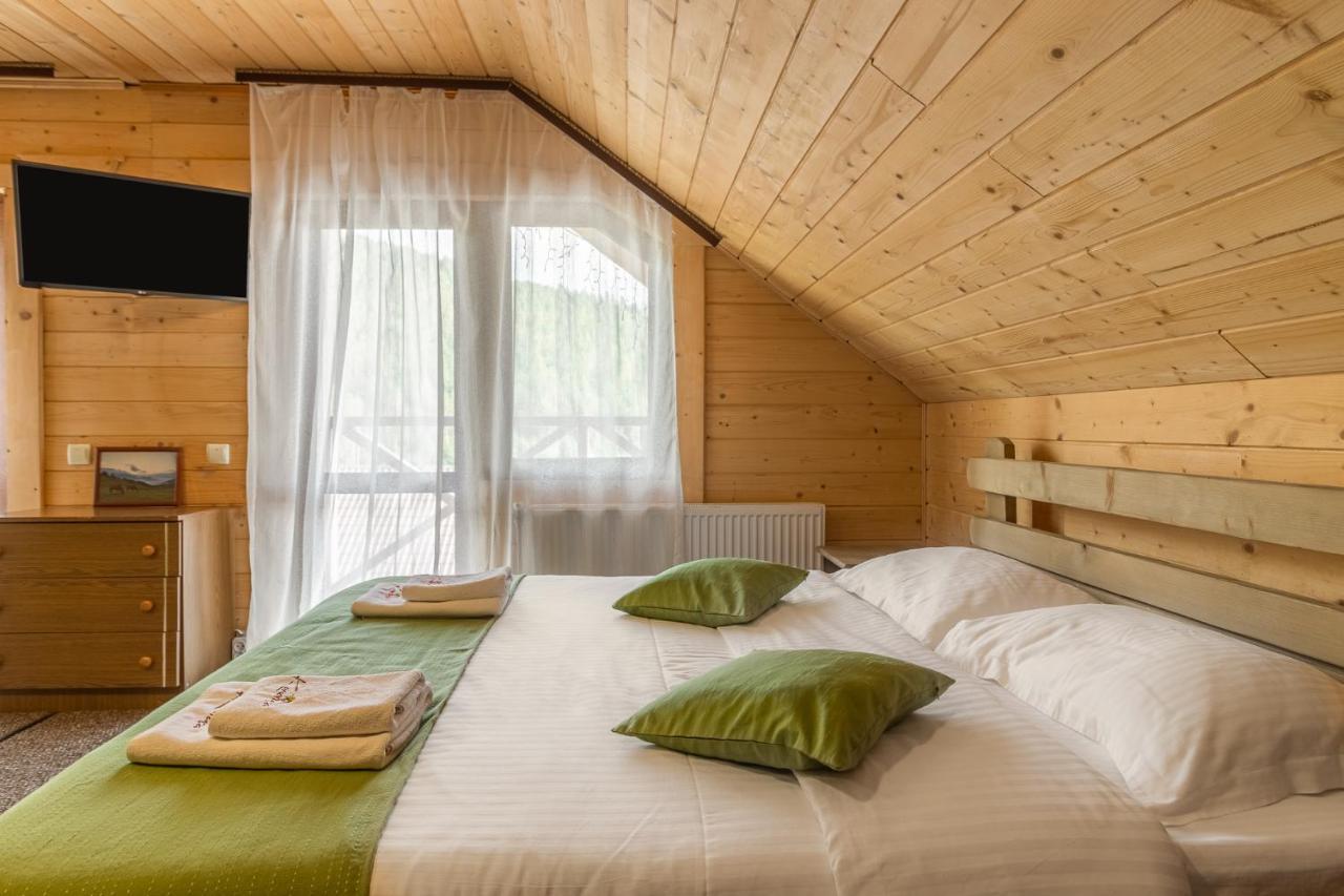 Konopka Guest House Bukovel Exterior photo